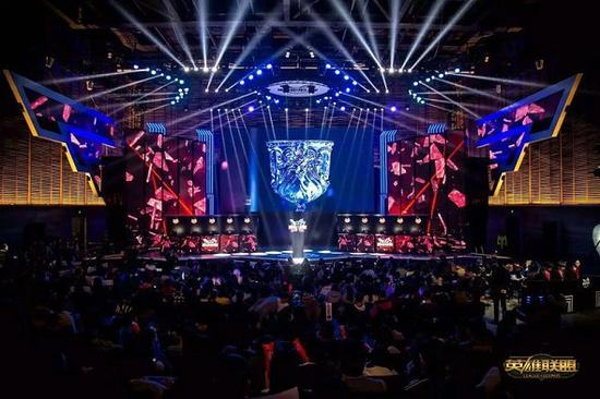 同时也为即 同时也为即